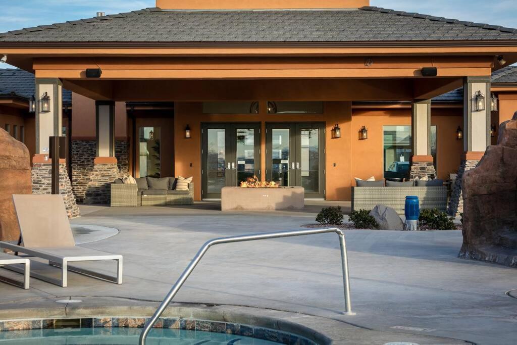 Discover Zion Mountain, Private Hot Tub-3 Bedroom Hurricane Exterior photo