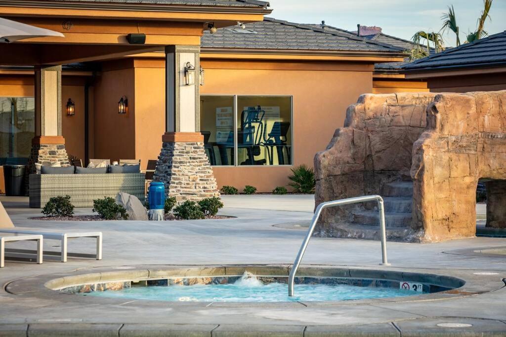 Discover Zion Mountain, Private Hot Tub-3 Bedroom Hurricane Exterior photo